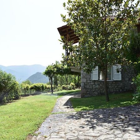 Holiday Cottage Lílaia Екстериор снимка