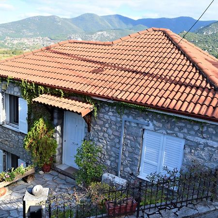 Holiday Cottage Lílaia Екстериор снимка